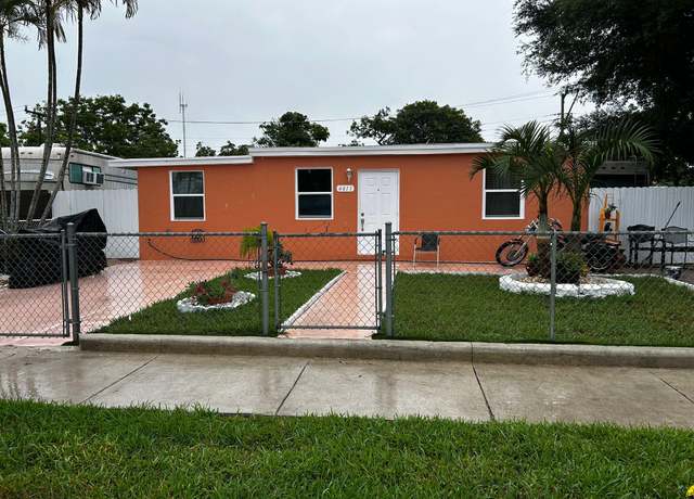 Property at 4411 SW 39th St, West Park, FL 33023, 2 beds, 1 bath