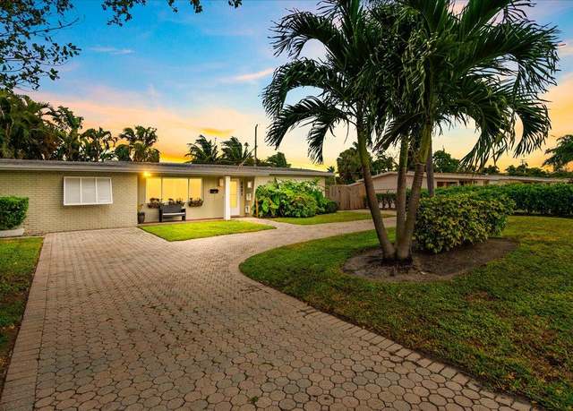 Property at 2401 NE 8th Ct, Pompano Beach, FL 33062, 3 beds, 2 baths