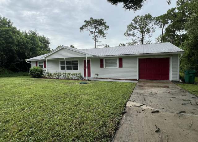 Property at 6703 Pensacola Rd, Fort Pierce, FL 34951, 3 beds, 2 baths