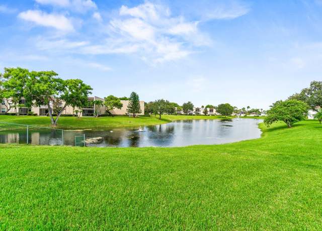 Property at 2738 Casa Way, Delray Beach, FL 33445, 3 beds, 2 baths