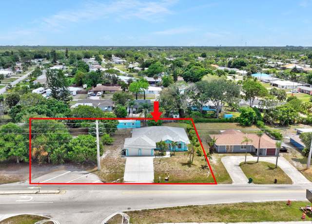 Property at 189 SE Floresta Dr, Port Saint Lucie, FL 34983, 3 beds, 2 baths