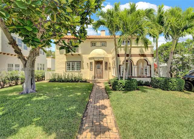 Property at 419 30th St, West Palm Beach, FL 33407, 3 beds, 2.5 baths