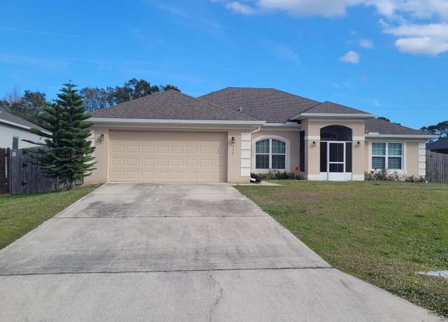 Property at 737 Atlantis Rd SE #11, Palm Bay, FL 32909, 4 beds, 3 baths