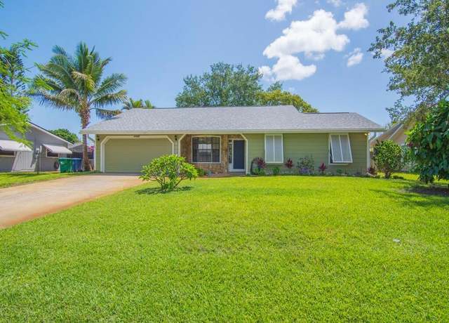 Property at 437 Thomas St, Sebastian, FL 32958, 3 beds, 2 baths