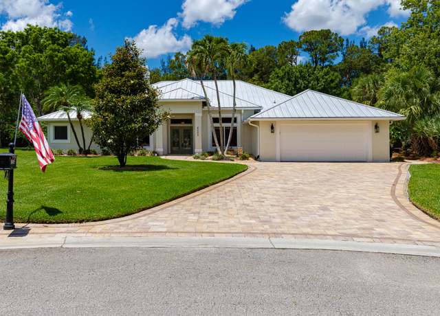 Property at 8005 SW Yachtsmans Dr, Stuart, FL 34997, 4 beds, 2 baths