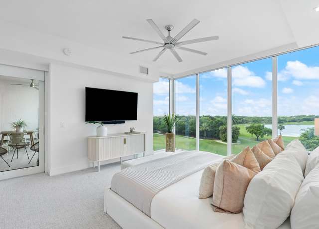 Property at 20155 Boca West Dr Unit C405, Boca Raton, FL 33434, 2 beds, 2.5 baths