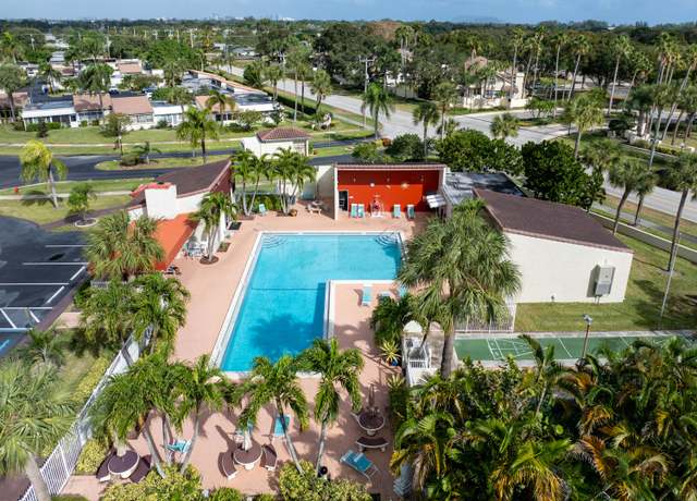 Property at 2528 Boundbrook Dr S #208, West Palm Beach, FL 33406, 2 beds, 2 baths