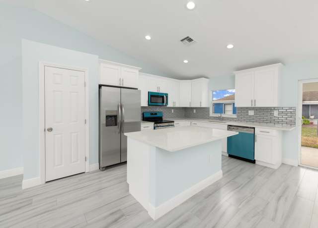 Property at 3310 NW 20th Ave, Okeechobee, FL 34972, 3 beds, 2 baths