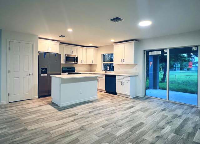 Property at 3310 NW 20th Ave, Okeechobee, FL 34972, 3 beds, 2 baths