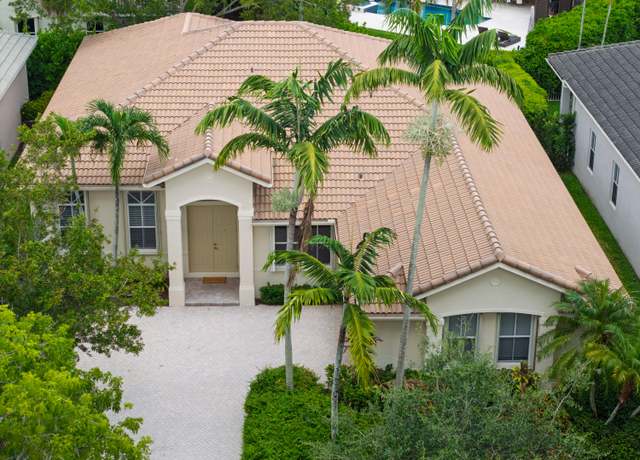 Property at 1366 Crossbill Ct, Weston, FL 33327, 4 beds, 2.5 baths
