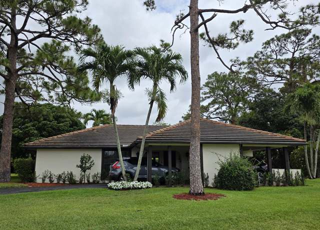 Property at 435 Pine Villa Dr, Atlantis, FL 33462, 3 beds, 2 baths