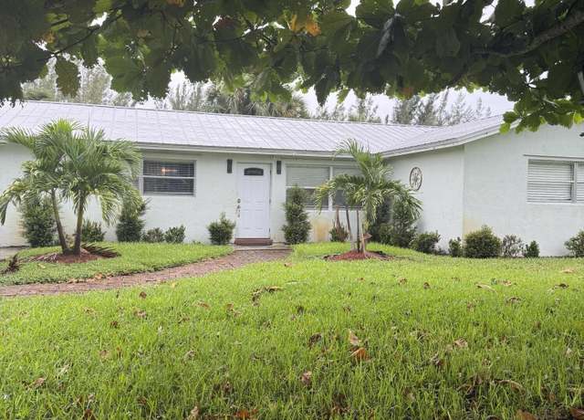 Property at 6739 Patricia Dr, West Palm Beach, FL 33413, 4 beds, 2 baths