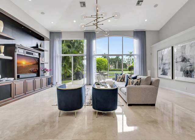 Property at 4085 Avalon Pointe Dr, Boca Raton, FL 33496, 4 beds, 4 baths