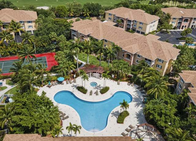 Property at 6450 Emerald Dunes Dr #301, West Palm Beach, FL 33411, 3 beds, 2 baths