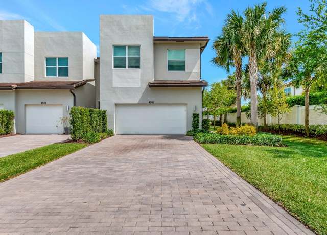 Property at 4961 Navali Dr, Lake Worth, FL 33467, 3 beds, 2.5 baths