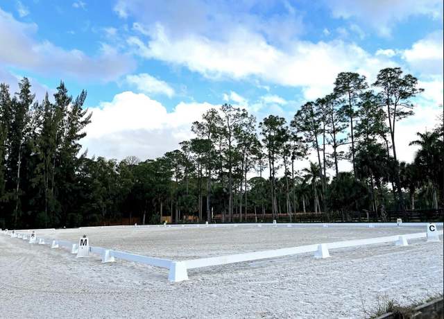 Property at 15201 Timberlane Pl, Loxahatchee Groves, FL 33470, 5 beds, 3.5 baths