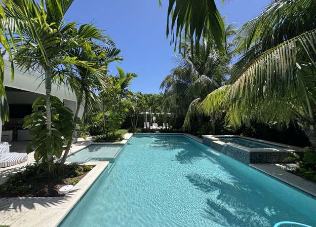 Property at 5401 S Olive Ave, West Palm Beach, FL 33405, 4 beds, 4.5 baths