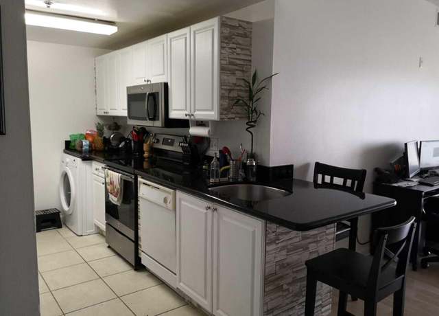 Property at 2100 Greenview Shores Blvd #523, Wellington, FL 33414, 3 beds, 2 baths