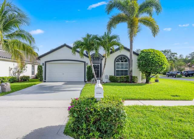 Property at 1664 Oak Berry Cir, Wellington, FL 33414, 3 beds, 2 baths