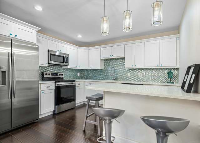 Property at 905 NW 29th Ave Unit D, Delray Beach, FL 33445, 2 beds, 2 baths