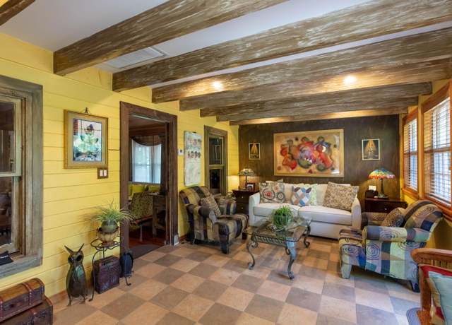 Property at 1016 N E St, Lake Worth Beach, FL 33460, 3 beds, 2 baths