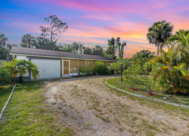Property at 1326 44th Ave, Vero Beach, FL 32966, 2 beds, 1 bath