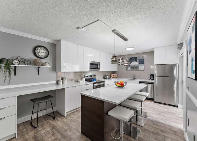 Property at 411 4th Ter, Palm Beach Gardens, FL 33418, 3 beds, 2.5 baths
