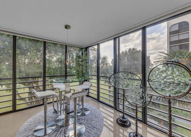 Property at 7572 Regency Lake Dr #402, Boca Raton, FL 33433, 3 beds, 2.5 baths