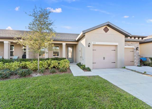 Property at 1719 Party Pl, Fort Pierce, FL 34947, 2 beds, 2 baths