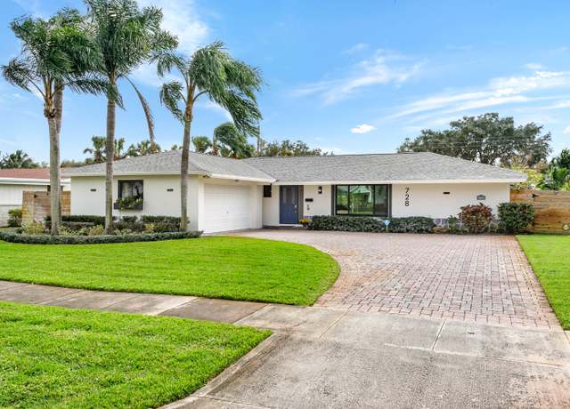Property at 728 Robin Way, North Palm Beach, FL 33408, 4 beds, 2 baths
