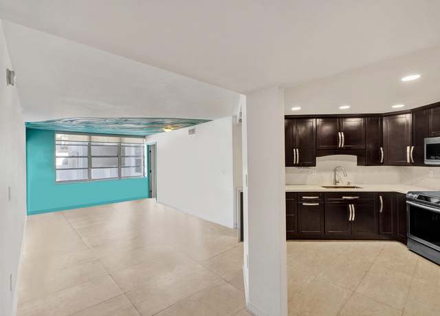 Property at 2750 NE 183rd St #406, Aventura, FL 33160, 1 bed, 1.5 baths