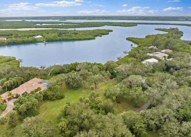 Property at 2545 Riverview Ct, Vero Beach, FL 32963