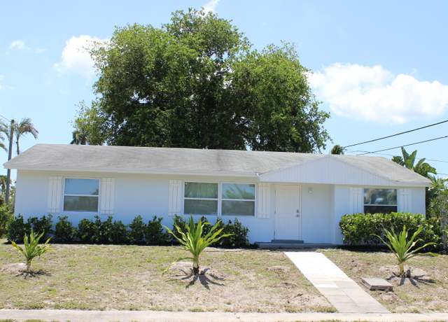Property at 12015 Colony Ave, Palm Beach Gardens, FL 33410, 3 beds, 2 baths