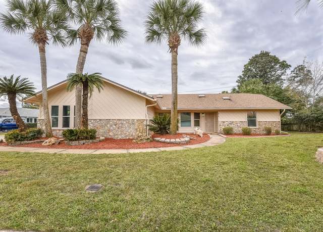 Property at 905 Pelican Bay Dr, Daytona Beach, FL 32119, 3 beds, 3 baths