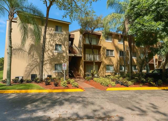 Property at 1089 N Benoist Farms Rd #201, West Palm Beach, FL 33411, 1 bed, 1 bath