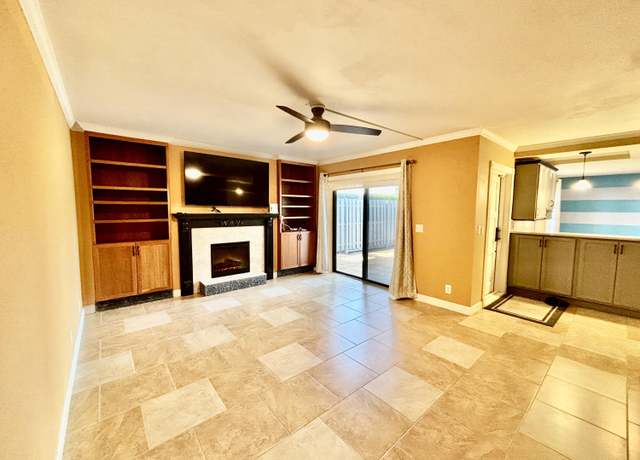 Property at 102 Woodland Rd, Palm Springs, FL 33461, 3 beds, 2.5 baths