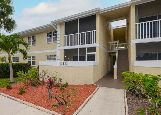 Property at 1540 SE Royal Green Cir #103, Port Saint Lucie, FL 34952, 2 beds, 2 baths