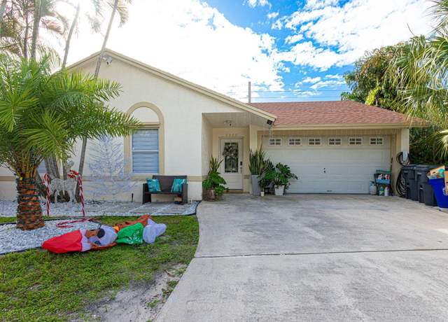 Property at 5959 Timber Valley Dr, Lake Worth, FL 33463, 4 beds, 3 baths