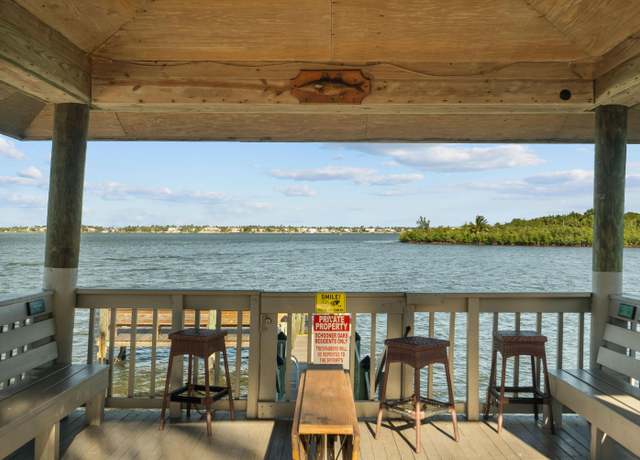 Property at 5662 SE Schooner Oaks Way, Stuart, FL 34997, 3 beds, 2 baths