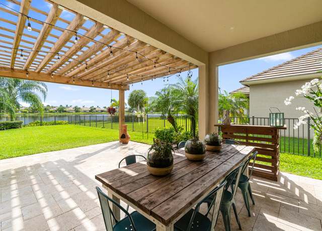 Property at 10178 Prato St, Wellington, FL 33414, 3 beds, 2 baths