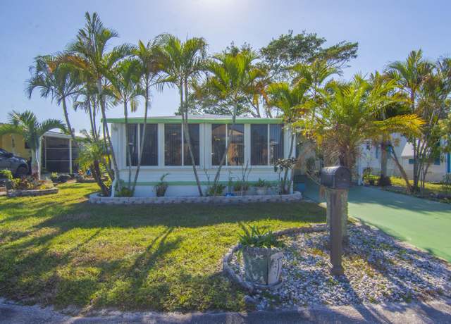 Property at 9 Bernardo Ln, Port Saint Lucie, FL 34952, 2 beds, 2 baths
