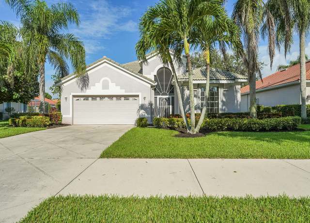 Property at 566 SW Lake Charles Cir, Port Saint Lucie, FL 34986, 3 beds, 2 baths