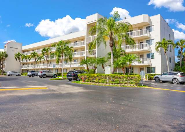 Property at 3146 Via Poinciana #315, Lake Worth, FL 33467, 2 beds, 2 baths