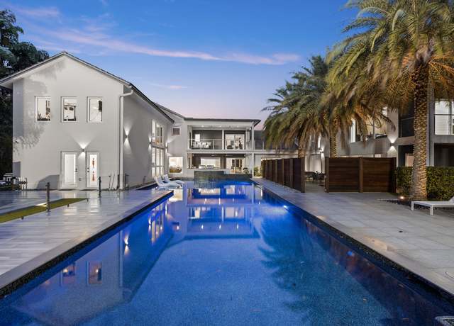 Property at 7047 San Sebastian Cir, Boca Raton, FL 33433, 8 beds, 10 baths