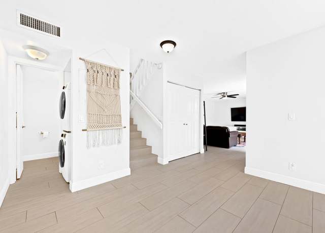Property at 3103 Spanish Wells Dr Unit 2-B, Delray Beach, FL 33445, 2 beds, 2.5 baths