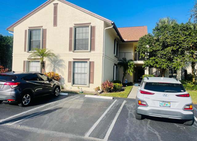 Property at 3372 Jog Park Dr, Greenacres, FL 33467, 3 beds, 2 baths