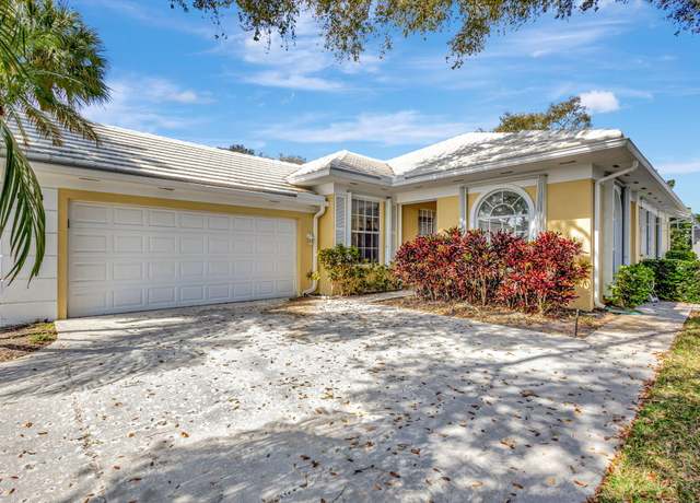 Property at 8403 E Garden Oaks Cir, Palm Beach Gardens, FL 33410, 3 beds, 3 baths