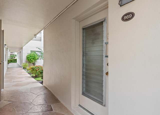 Property at 869 Flanders S, Delray Beach, FL 33484, 2 beds, 2 baths