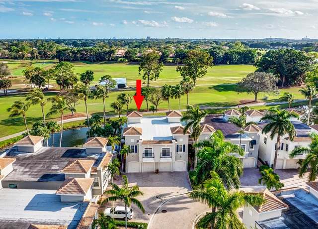 Property at 301 Resort Ln, Palm Beach Gardens, FL 33418, 3 beds, 2.5 baths