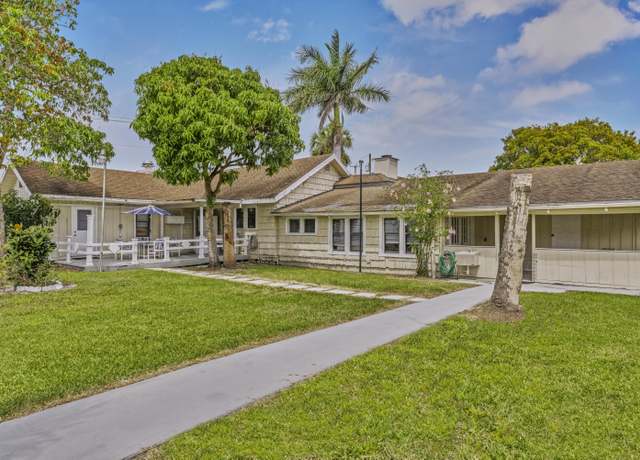 Property at 14601 Orange Ave, Fort Pierce, FL 34945, 3 beds, 5 baths